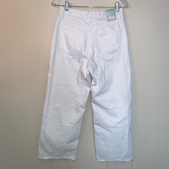 Zara Crossover Waist Wide Leg Cropped White Jeans 2 - Picture 3 of 11